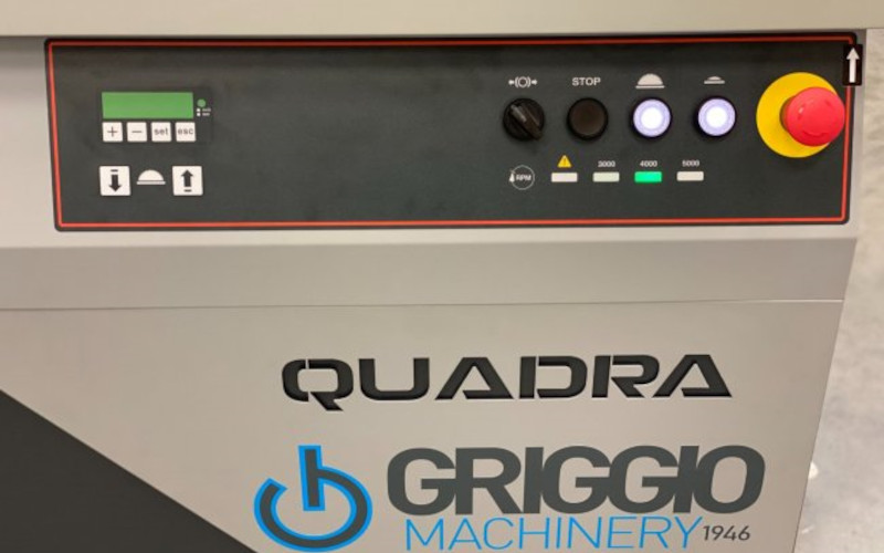 Formátovací pila s předřezem GRIGGIO QUADRA 400 standard - motorický zdvih