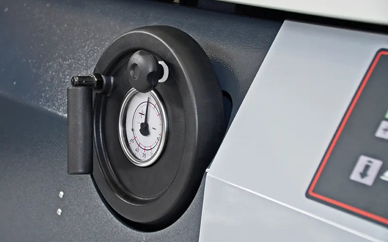 Formátovací pila s předřezem GRIGGIO QUADRA 400 standard