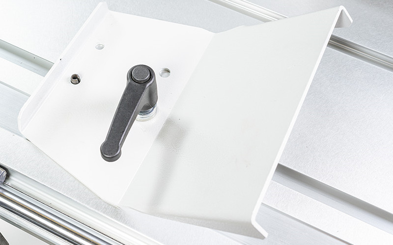 Formátovací pila s předřezem NIKMANN S350 sámovací patka