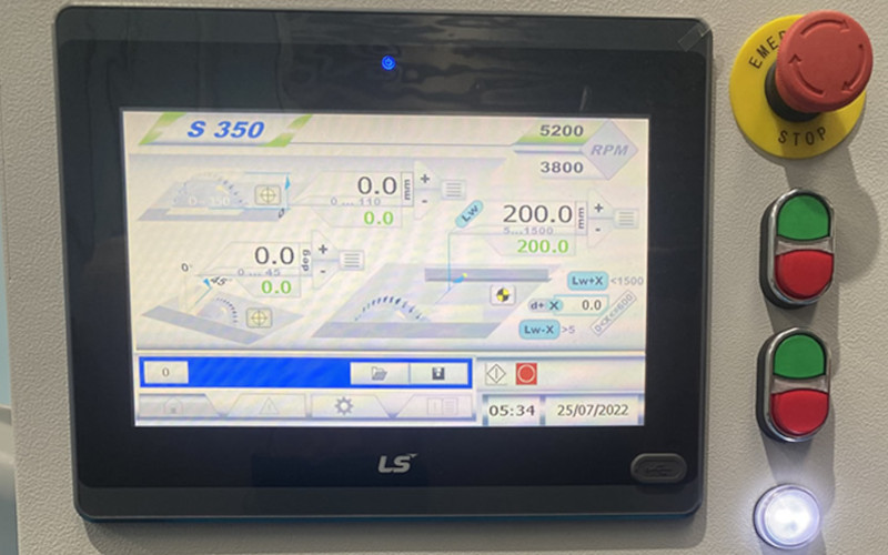 Formátovací pila s předřezem NIKMANN S350 litinová pilová jednotka